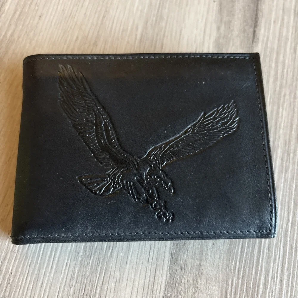 New Vintage Eagle Black Bi-Fold Leather Men's Wallet w/ Snap Photo Sleeves